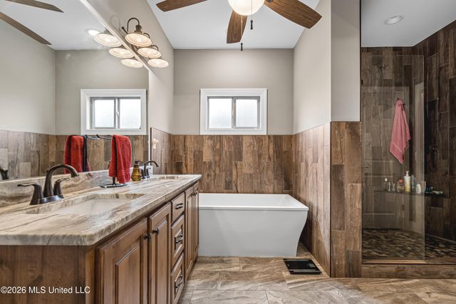 2190 Redbud Cove, Southaven, MS 38672