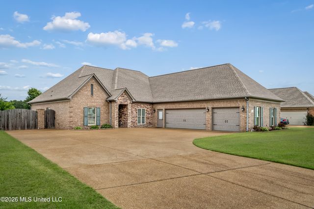 2190 Redbud Cove, Southaven, MS 38672
