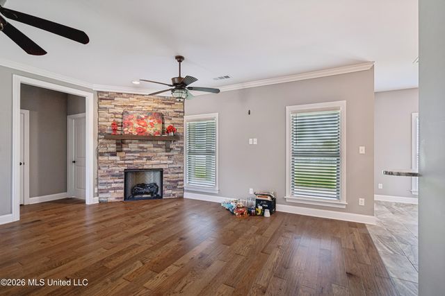 2190 Redbud Cove, Southaven, MS 38672