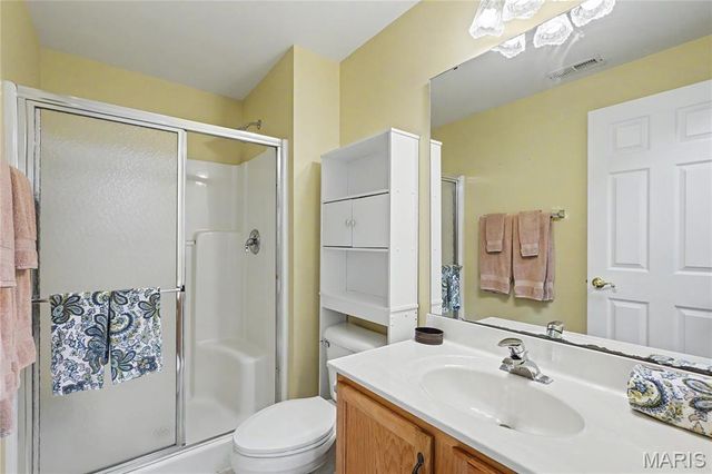 68 Coppergate Court 16A, St Peters, MO 63376