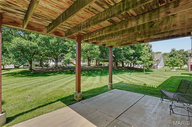 68 Coppergate Court 16A, St Peters, MO 63376