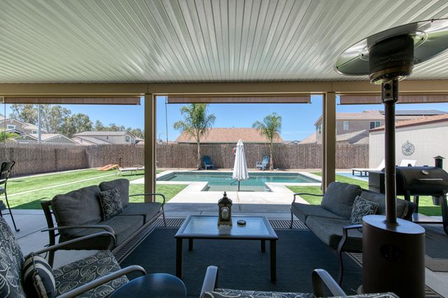 2659 N Dee Ann Avenue, Fresno, CA 93727