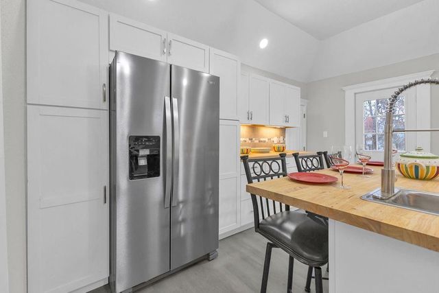 1407 Felix Street, St Joseph, MO 64501