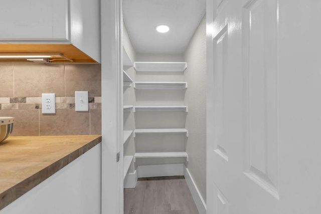 1407 Felix Street, St Joseph, MO 64501