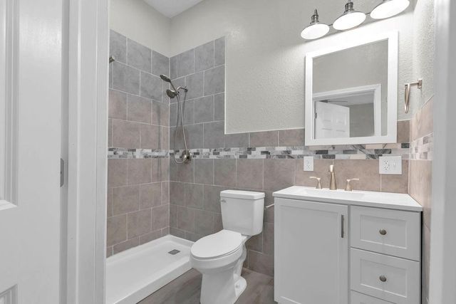 1407 Felix Street, St Joseph, MO 64501