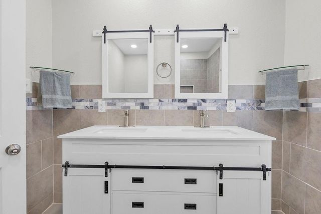 1407 Felix Street, St Joseph, MO 64501