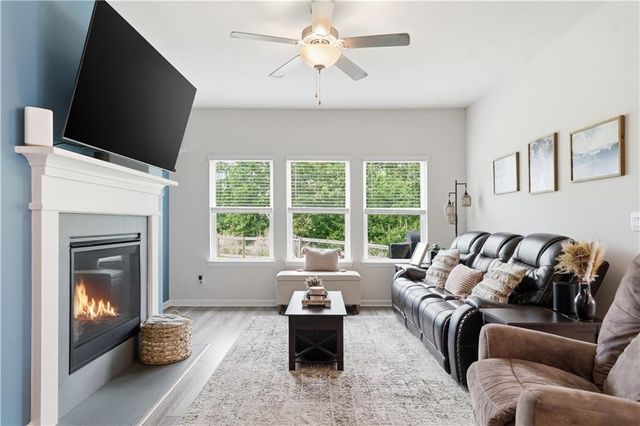 413 Murphy Avenue, Canton, GA 30114