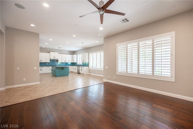 7119 April Wind Avenue, Las Vegas, NV 89131