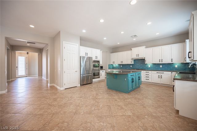7119 April Wind Avenue, Las Vegas, NV 89131