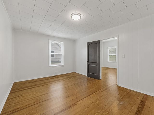 52 Hutchins Street, Greenville, SC 29605