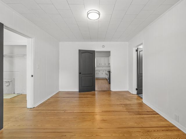 52 Hutchins Street, Greenville, SC 29605