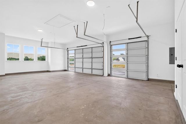 2447 Wolf Creek Bend, Blanchard, OK 73010