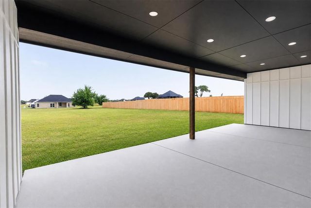 2447 Wolf Creek Bend, Blanchard, OK 73010