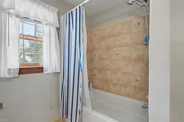 2125 Tall Pines BND, Virginia Beach, VA 23456