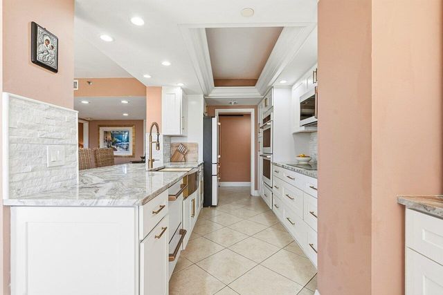 4000 N Ocean Drive 103, Singer Island, FL 33404