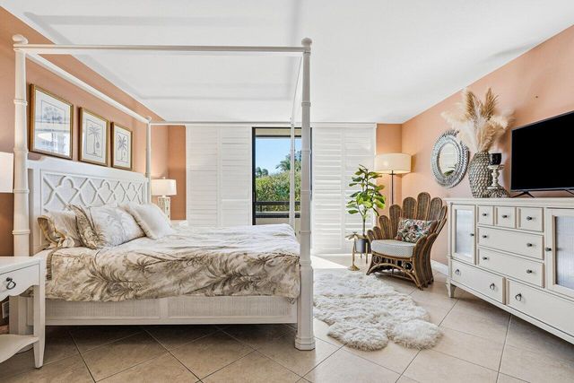 4000 N Ocean Drive 103, Singer Island, FL 33404