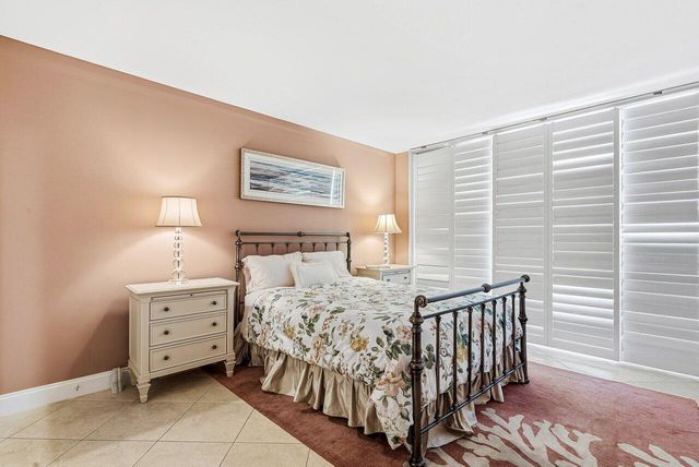 4000 N Ocean Drive 103, Singer Island, FL 33404