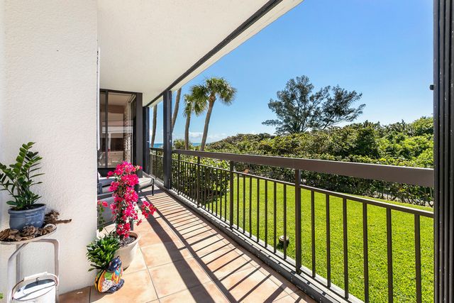 4000 N Ocean Drive 103, Singer Island, FL 33404