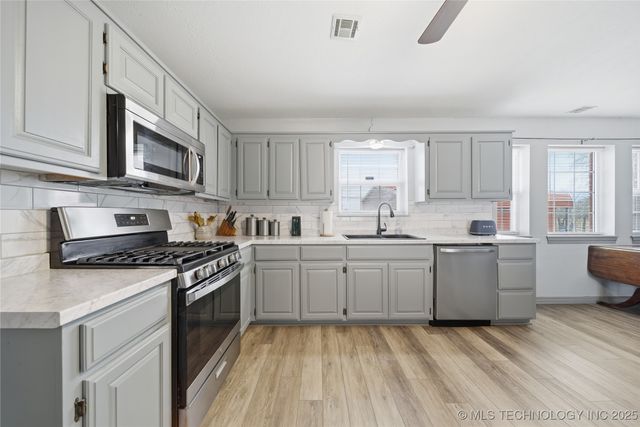 1200 S 54th Street, Muskogee, OK 74401