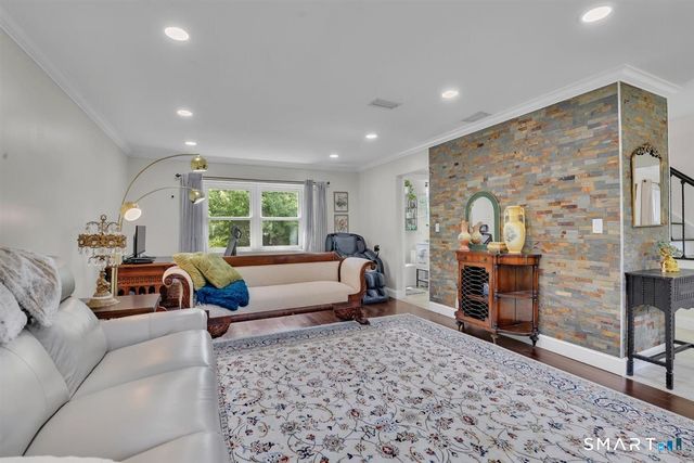 46 Tavern Circle, Middletown, CT 06457