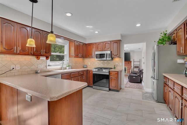 46 Tavern Circle, Middletown, CT 06457