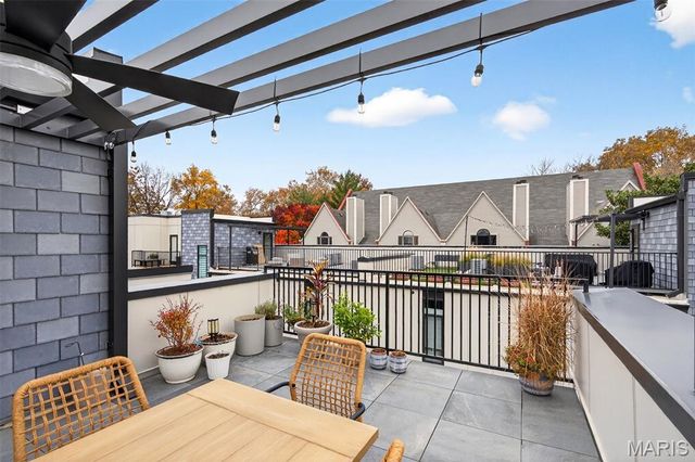 215 N Sarah Street 7, St Louis, MO 63108