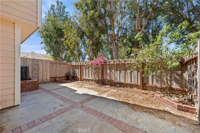 2762 Erringer 15, Simi Valley, CA 93065
