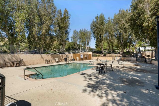 2762 Erringer 15, Simi Valley, CA 93065