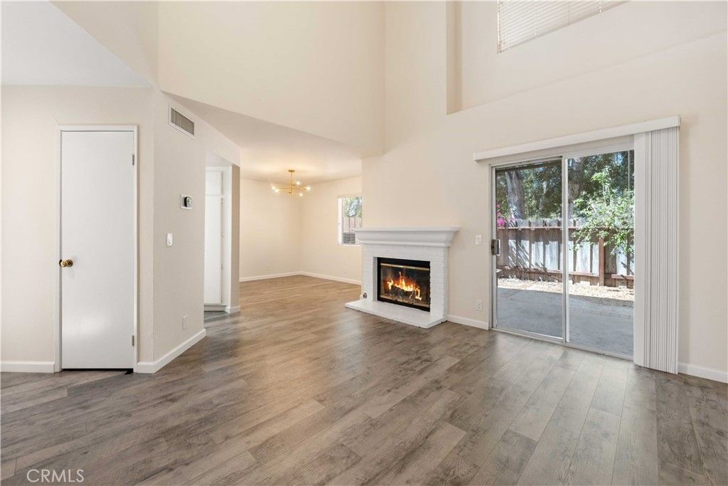 2762 Erringer 15, Simi Valley, CA 93065 — photo 2