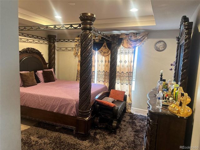 15600 Bolling Dr, Denver, CO 80239