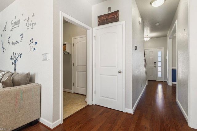 849 Brightleaf PL, Chesapeake, VA 23320