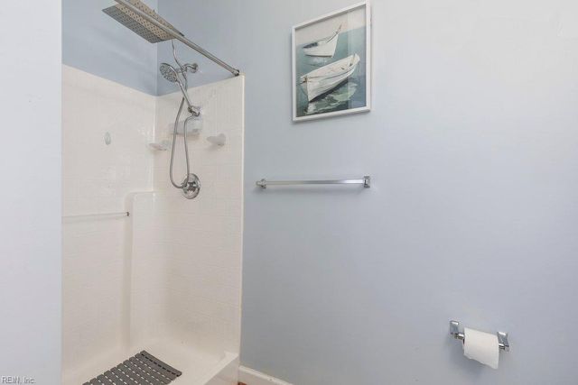 849 Brightleaf PL, Chesapeake, VA 23320