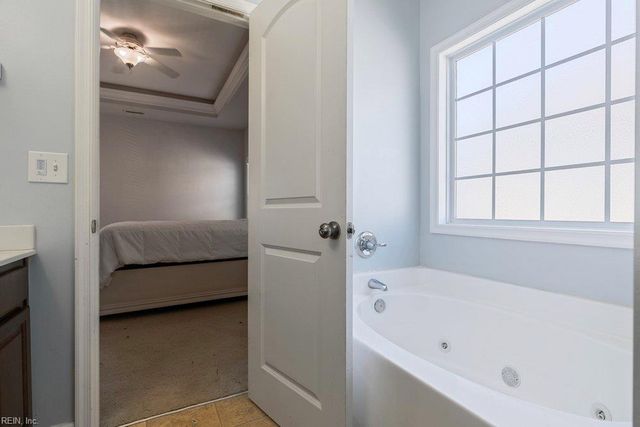 849 Brightleaf PL, Chesapeake, VA 23320