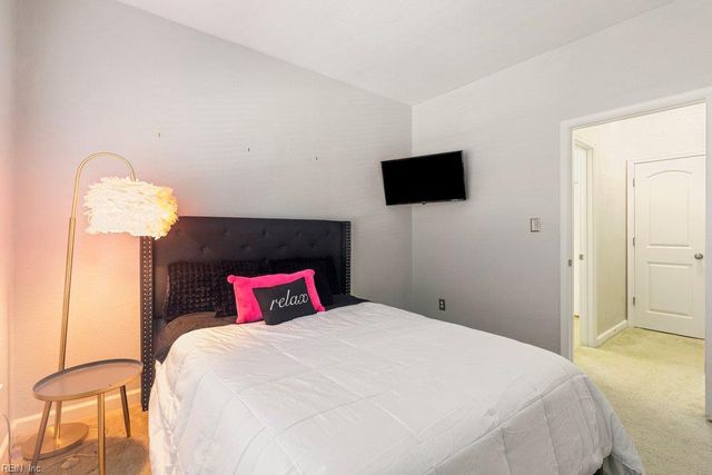 849 Brightleaf PL, Chesapeake, VA 23320