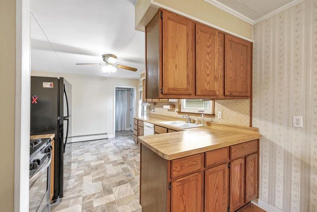 802 ERNST DRIVE, Green Bay, WI 54304