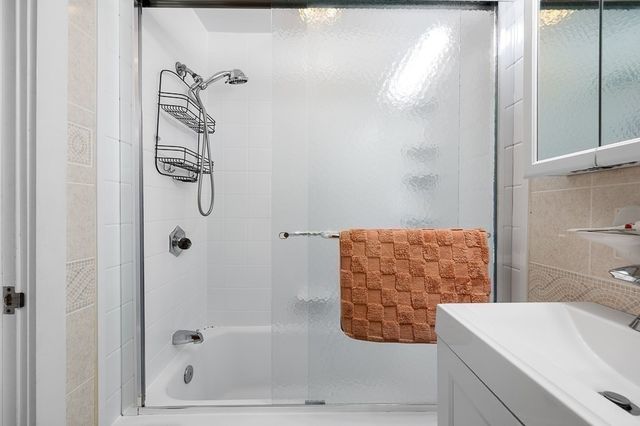 11 Bancroft Street, West Boylston, MA 01583