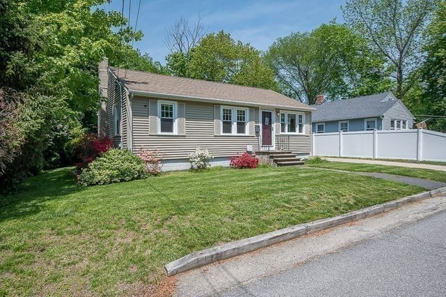 11 Bancroft Street, West Boylston, MA 01583