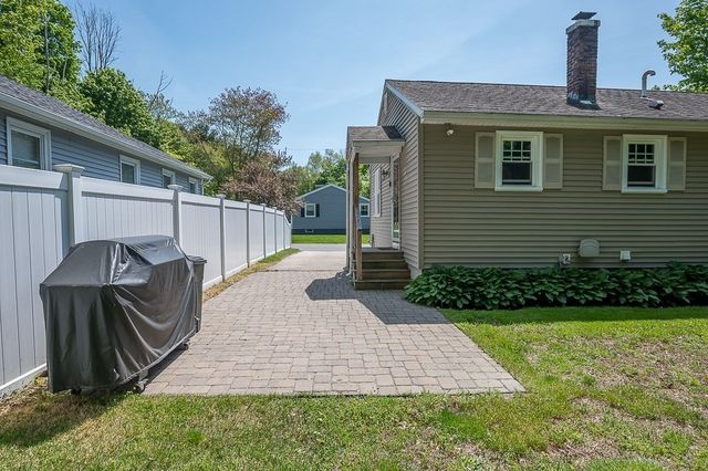 11 Bancroft Street, West Boylston, MA 01583
