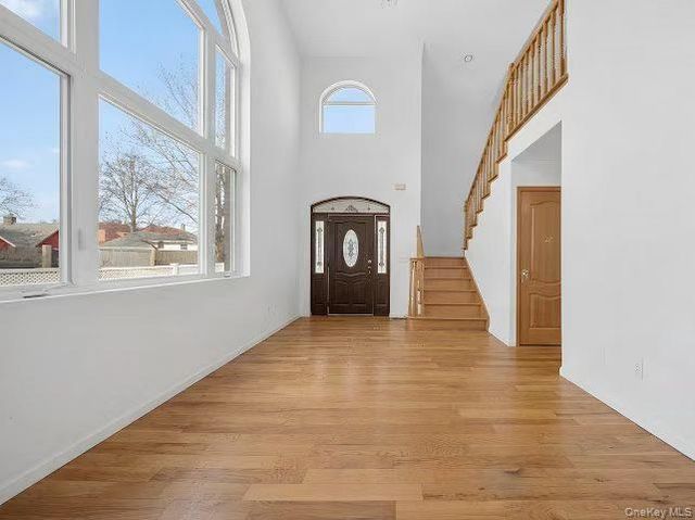 245th 61st ave front family, Little Neck, NY 11362