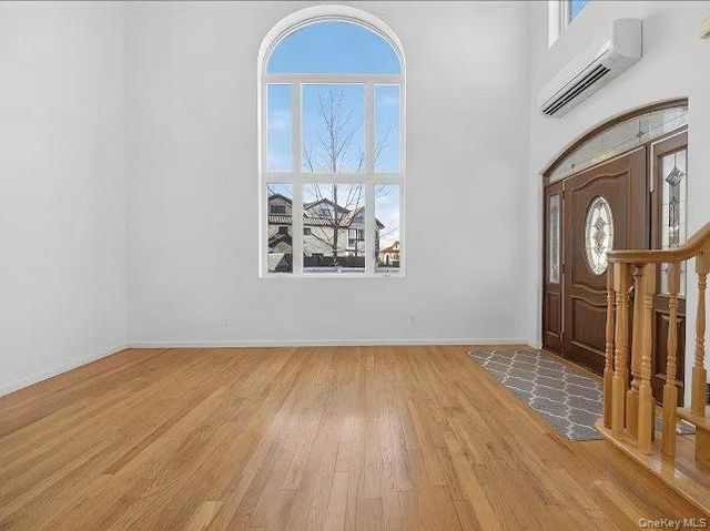 245th 61st ave front family, Little Neck, NY 11362