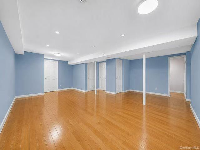 245th 61st ave front family, Little Neck, NY 11362