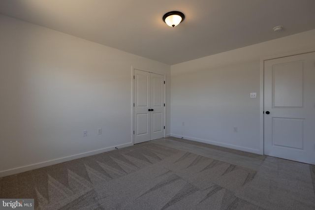 203 HASKELL DR, Martinsburg, WV 25404