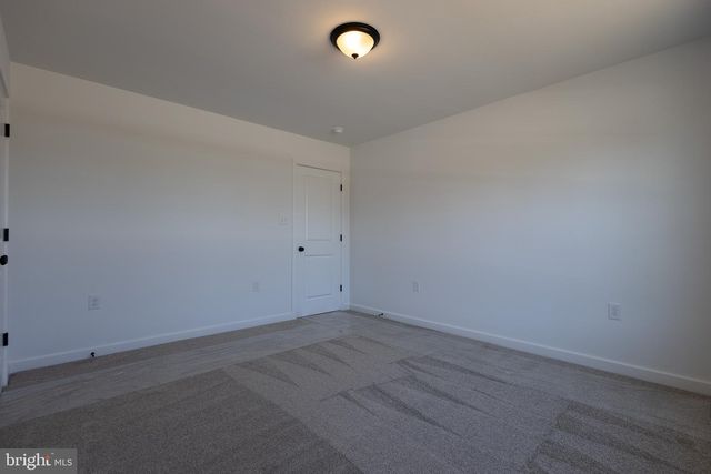 203 HASKELL DR, Martinsburg, WV 25404