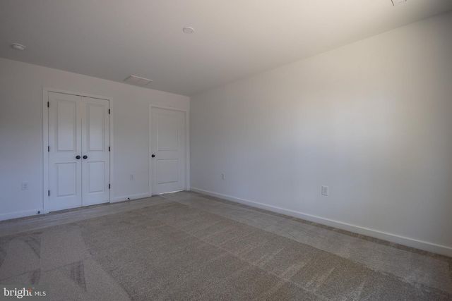 203 HASKELL DR, Martinsburg, WV 25404