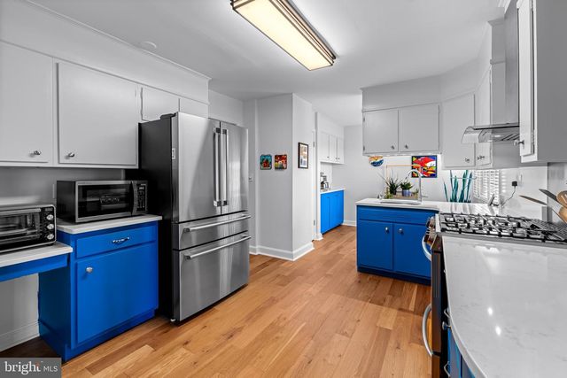 4 COUNTRY CLUB LN, Phoenix, MD 21131