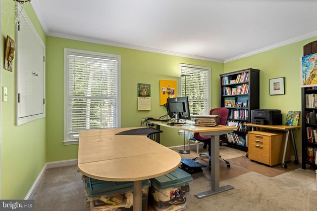 4 COUNTRY CLUB LN, Phoenix, MD 21131