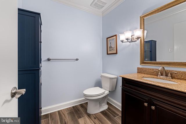 4 COUNTRY CLUB LN, Phoenix, MD 21131