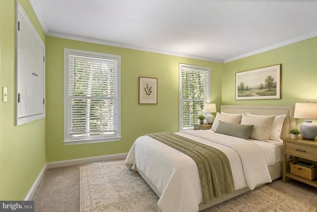 4 COUNTRY CLUB LN, Phoenix, MD 21131