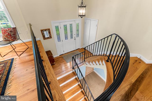 4 COUNTRY CLUB LN, Phoenix, MD 21131