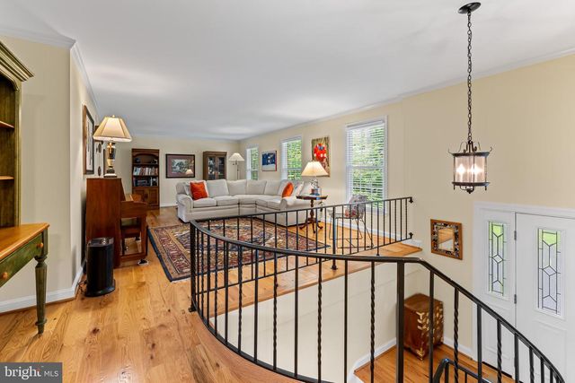 4 COUNTRY CLUB LN, Phoenix, MD 21131